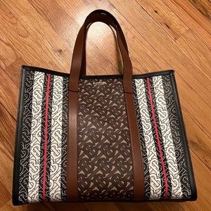 Burberry authentic monogram tote